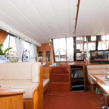 President president 46 flybridge
