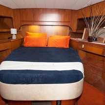 President president 46 flybridge