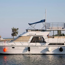 President president 46 flybridge