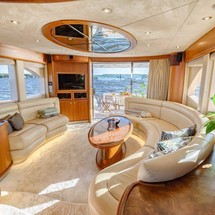 Majesty yachts gulf craft 66