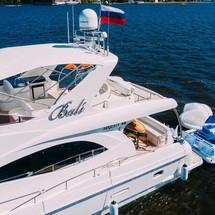 Majesty yachts gulf craft 66
