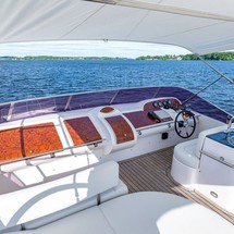 Majesty yachts gulf craft 66