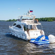Majesty yachts gulf craft 66