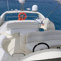 Azimut 46