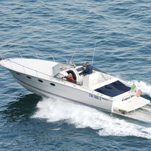 Tornado 38 Cruising