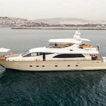 Falcon Yachts 90