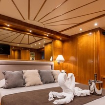 Falcon Yachts 90