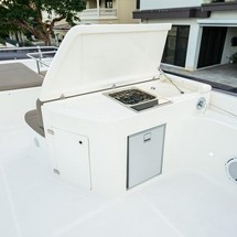 Ferretti 80