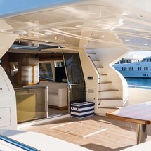 Ferretti 80