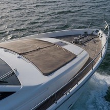 Ferretti 80