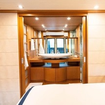 Ferretti 80