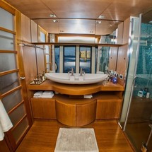 Ferretti 80