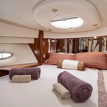 Ovation 52