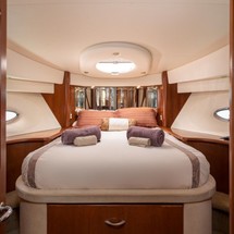Ovation 52