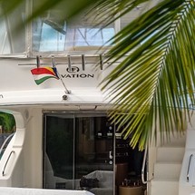 Ovation 52