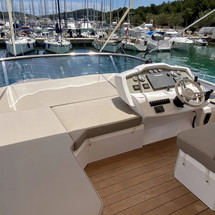 Sessa Fly 47