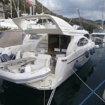 Azimut 46