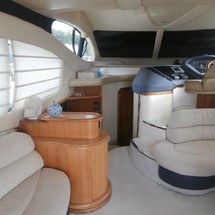 Azimut 46