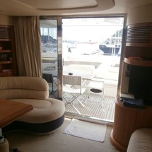 Azimut 46