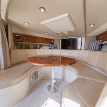 Chaparral 330 Signature