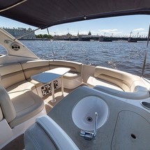 Chaparral 330 Signature