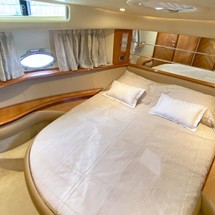 Azimut 46