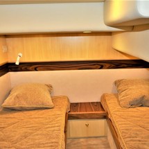 Maxum 2400