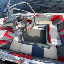 Super Air Nautique 210