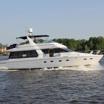 Carver 56 Voyager SE