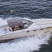 Tornado 38 Cruising