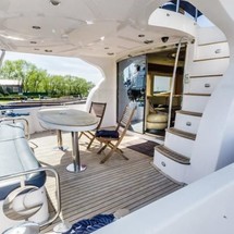 Majesty yachts gulf craft 66