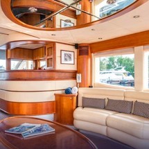 Majesty yachts gulf craft 66