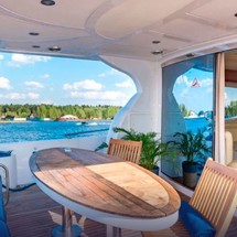 Majesty yachts gulf craft 66