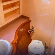 Majesty yachts gulf craft 66