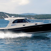 Adriana 36