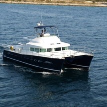 Lagoon Power 43