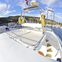 Lagoon Power 43