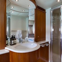 Sunseeker 82