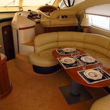 Azimut 46