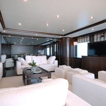 Benetti 122