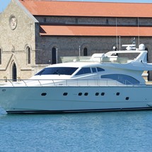 Ferretti 68