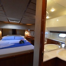 Ferretti 68