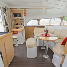 Lagoon 380 S2