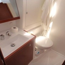 Beneteau Oceanis 48