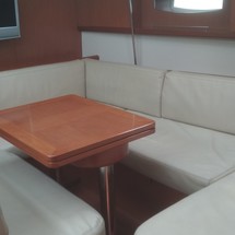 Beneteau Oceanis 43