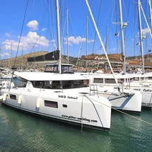 Lagoon 42