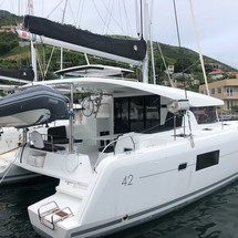 Lagoon 42