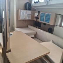 Beneteau Oceanis 38.1