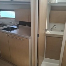 Beneteau Oceanis 38.1