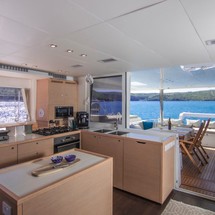 Lagoon 560